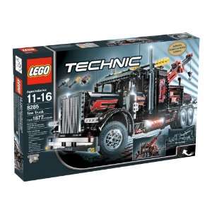  LEGO Technic Tow Truck: Toys & Games