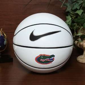  Nike Florida Gators Autograph Basketball: Sports 