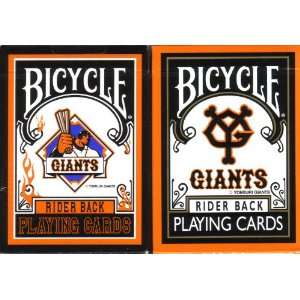  Bicycle Yomiuri Giants Playing Cards: Sports & Outdoors