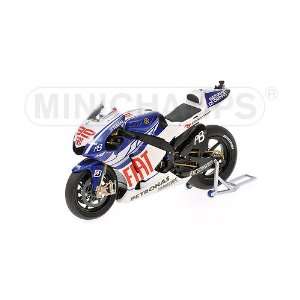   Jorge Lorenzo Fiat Yamaha YZR M1 2010 Moto GP Diecast Toys & Games