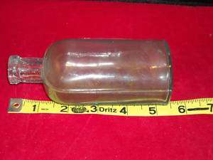 Vintage Ponds Extract Bottle w 1846 date on bottom  