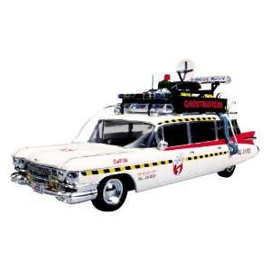  Round 2 Ghostbusters Ecto 1 1:25 Scale Model Kit: Toys 