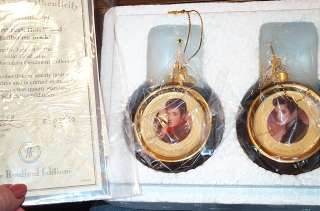 set of 2 elvis ornaments from the bradford exchange heartbreak hotel 