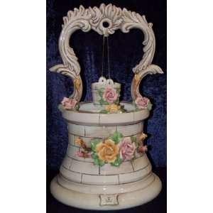  Capodimonte Wishing Well with Roses: Kitchen & Dining