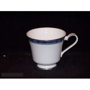  Royal Doulton Atlanta #H5237 Cups Only: Kitchen & Dining