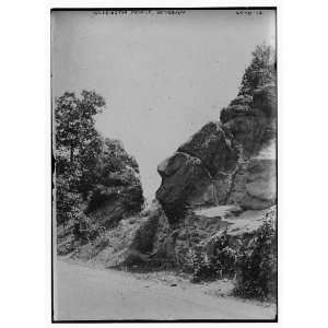   George Wash. profile,Bethlehem,natural rock formation