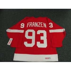  Signed Johan Franzen Jersey   Stanley Cup   Autographed 