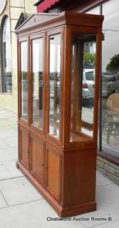 Ethan Allen Medallion Collection Cherry China Cabinet  