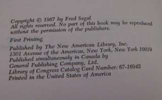 THE BROKEN FIELD RUNNER   Fred Segal Agency Copy   1st Printing 40079 