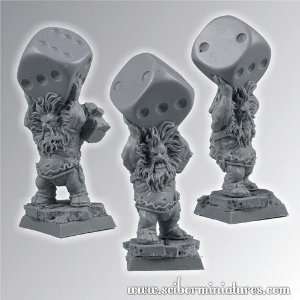  28mm Fantasy Miniatures: Mad Dayn Dwarf: Toys & Games
