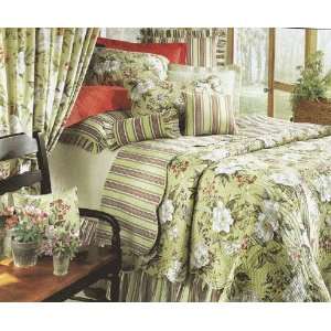  Magnolia Twin Quilt Bedding: Home & Kitchen