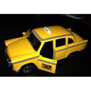  Yellow Die Cast Checker Taxi 5 Leangth: Toys & Games