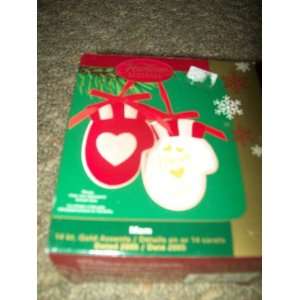  Carlton Cards Mom Christmas Ornament 2005 #40: Home 