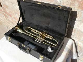 Besson BE100XL Bb Student Trumpet Complete Outfit Lacquer   Inspected 