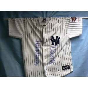  2009 Yankees Team Signed Jersey: Sports & Outdoors