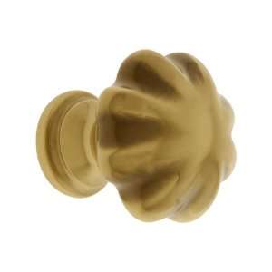  Colonial Revival Cabinet Knob   1 1/4 Diameter in Antique 