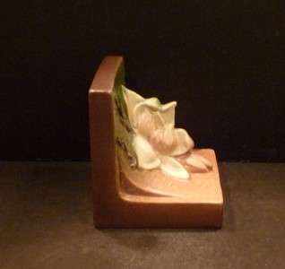 Roseville Magnolia Tan Bookend, shape 13   MINT  