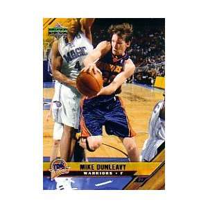  2005 06 Upper Deck #59 Mike Dunleavy: Sports & Outdoors