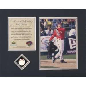 Rafael Palmeiro 2001 Mlbpa Hr Challenge Ud Ball Display   Sports 