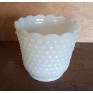 Fire King Hobnail Milk Glass Pot $16.95:  Kitchen & Dining