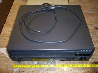 Pioneer LaserDisc player CD CDV LD CLD V2600  