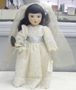 DANBURY MINT MARY A BRIDE OF THE 1950S COLLECTORS DOLL  