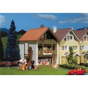  Faller 131249 Ho Hobby   Row House Toys & Games