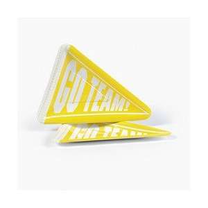  YELLOW PENNANT SHAPED DESSERT PLATES (8 PIECES): Toys 