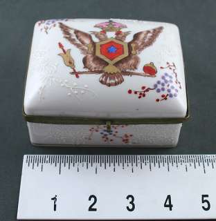 WELL MADE FRENCH PORCELAIN HAND PAINTED BOX SAMSON  