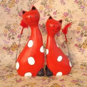  White Dotted Red Wood Cat Couples Collectibles Figurines 