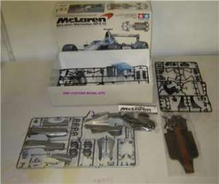 20 McLaren Mercedes MP4/13 TAMIYA Plastic Model Kit  