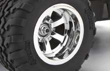 xs ss accepts a wide variety of 1 10th scale 2 2 wheels and tires 