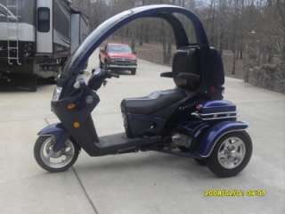 2009 TRI ELITE 150 CC 3 WHEEL TRIKE SCOOTER WITH TOP  