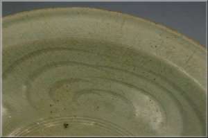 Fine 14th / 16th Century Sawankhalok Carved Celadon Bowl  