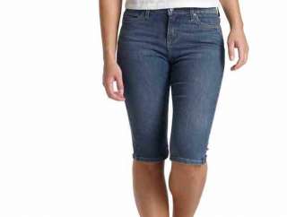   Perfectly Shaping Skimmer Capri Blue Jeans Fits Every Body Stretch