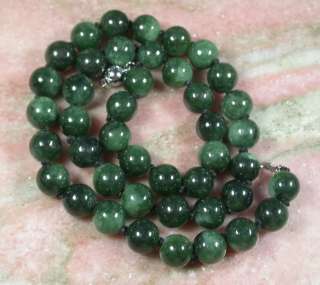 Green 100% Natural A JADE Jadeite Bead Necklace ** It is 21 inches 
