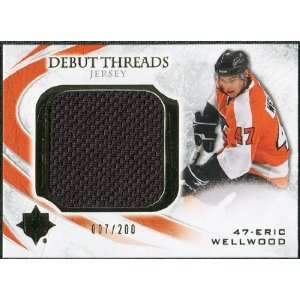   Collection Debut Threads #DTEW Eric Wellwood /200: Sports Collectibles