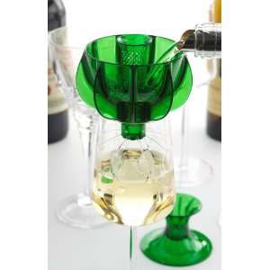     The Ultimate Wine Aerator [Classic Green]