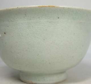 F145 Korean pottery tea bowl of Rhee Dynasty style with good white 