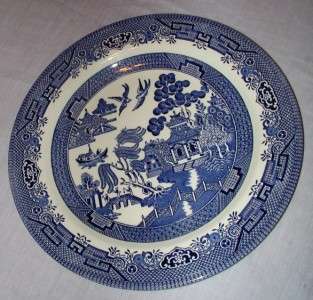 Blue Willow   Churchill (Made in England)  Dinner Plate  