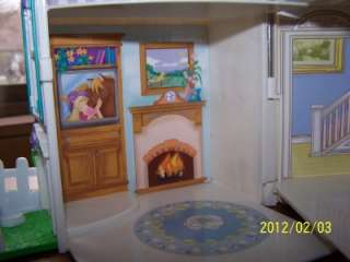 Fisher Price Sweet Streets Country Dollhouse Doll House  