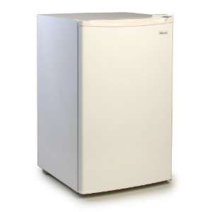    Magic Chef 4.4 Cu Ft Refrigerator White MCBR445W2 Appliances