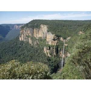 Bridal Veil Falls from Govetts Leap Lookout, Blue Mountains National 