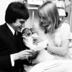  Ray Davis Lead Singer of the Kinks with His Wife Rosa and 