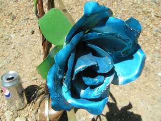 Metal Recyled Junk Iron *FLOWERS* Yard Art Garden Roses Rock Sculpture
