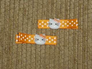 ON THE SMALL CLIP ORDERS,(NOT THE RIBBON BOWS), ONLY THE FLAT CLIPS 