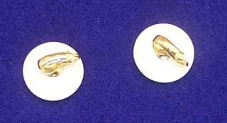 Crown Trifari   White   Clip   earrings  